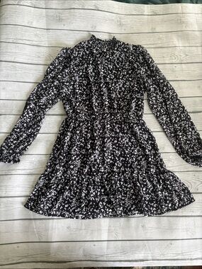 Francesca's Collections Black & White Floral Long Sleeve Ruffle Hem Dress